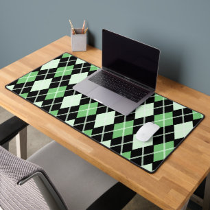 Black & Green Seamless Argyle Pattern Desk Mat