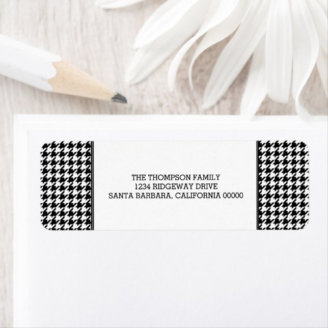 Black Houndstooth Holiday Address Labels (Insitu)