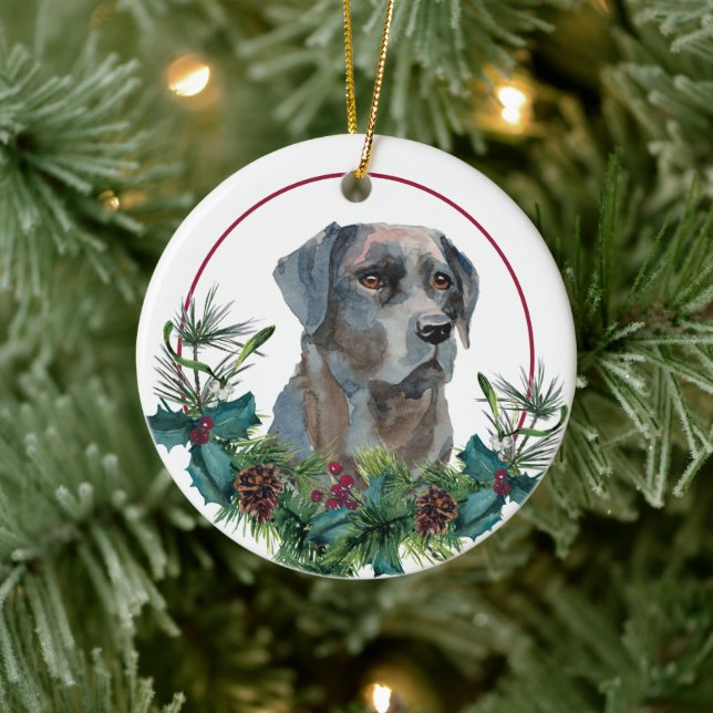 Black Labrador Retriever Evergreen Berry Wreath Ceramic Tree Decoration (Tree)