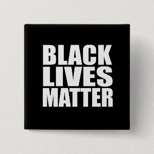 “BLACK LIVES MATTER” 15 CM SQUARE BADGE