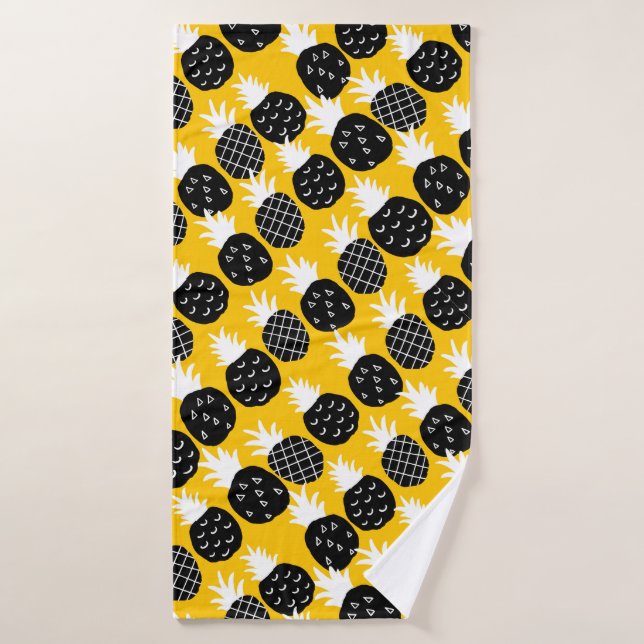 Black pineapples bath towel (Bath Towel)