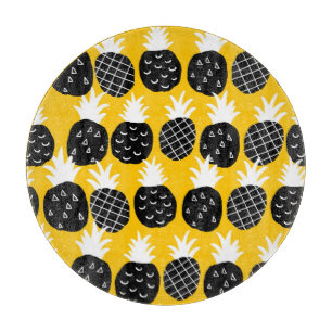 Black pineapples cutting board