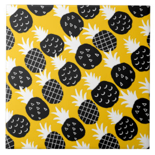 Black pineapples tile