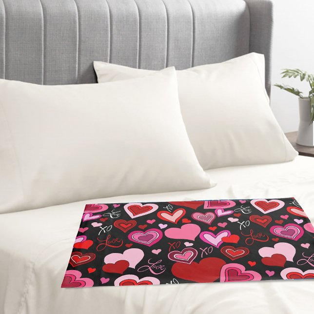 Black Pink Red Hearts Love Pattern Pillowcase (Creator Uploaded)