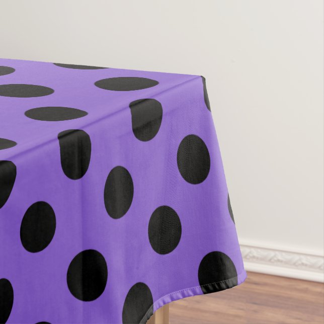 Black polka dots on lavender tablecloth (In Situ)