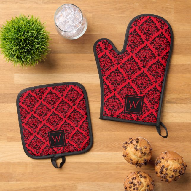 Black Red Gothic Damask Floral Pattern Monogrammed Oven Mitt & Pot Holder Set (Top Down)