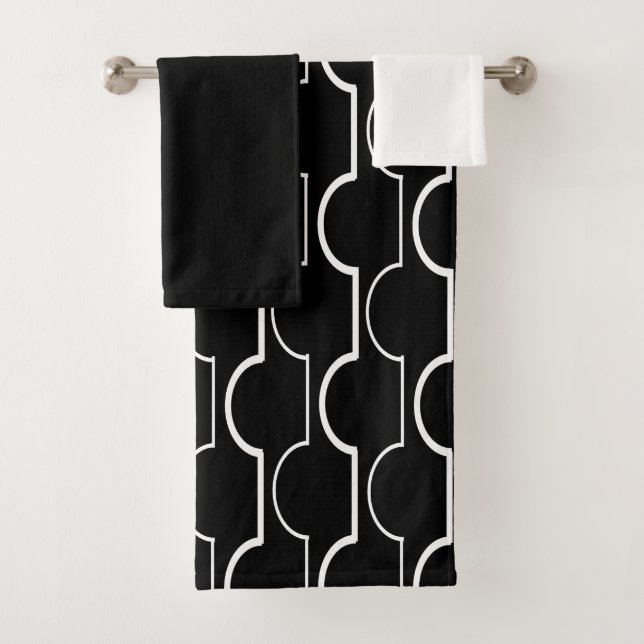 Black Scallops Bath Towel Set (Insitu)