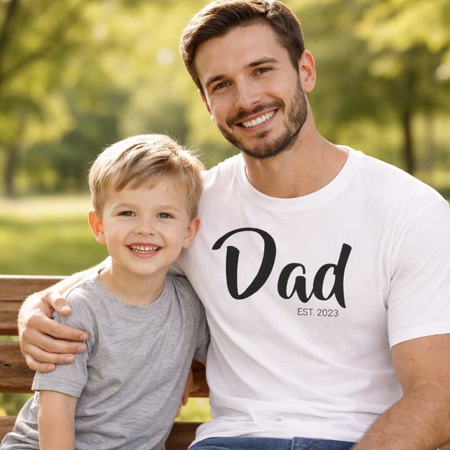 Black Script Established Dad T-Shirt (Black Script Established Dad T-Shirt)