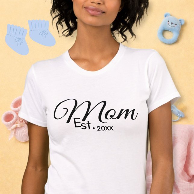 Black Script Mum Established New Mum Gift T-Shirt (Creator Uploaded)