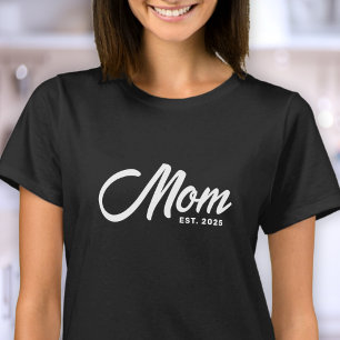 Black Script New Mum Established Baby Shower Gift T-Shirt