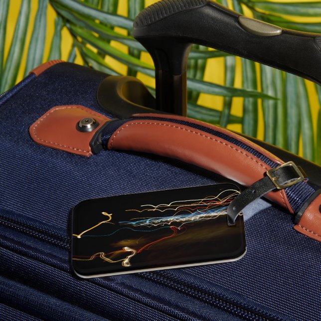 black shooter luggage tag (Front Insitu 3)