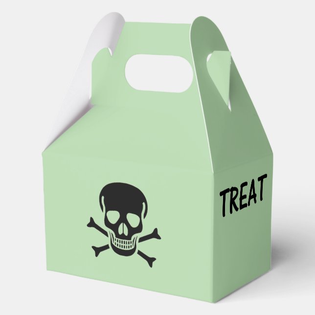 Black Skull Trick Treat green gable favour boxes m (Front)