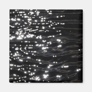 Black sparkling water magnet