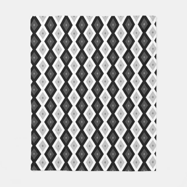 Black, white and gray diamond pattern fleece blanket (Front)