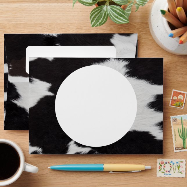Black White cow envelope round  (Desk)