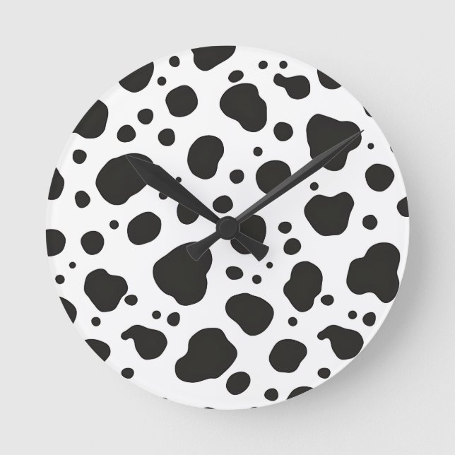 Black White Cow Pattern Round Clock (Front)