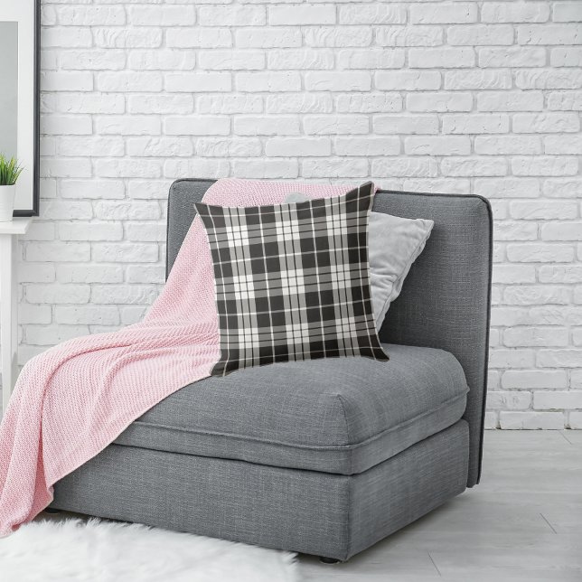 Black & White Cushion (Creator Uploaded)