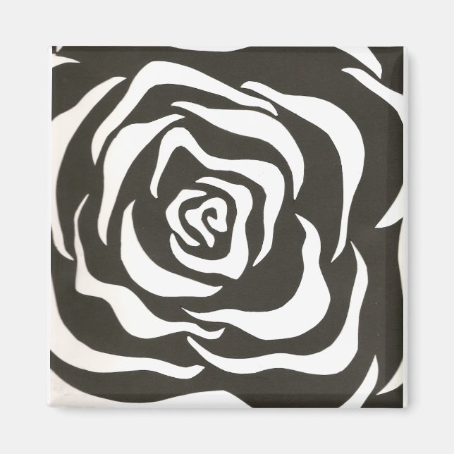 black white flower magnet (Front)