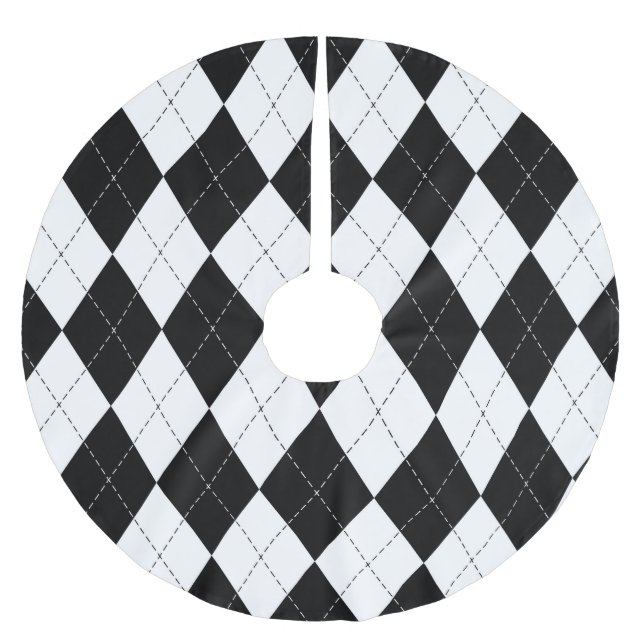 Black White Geometric Argyle Pattern Brushed Polyester Tree Skirt (Front)