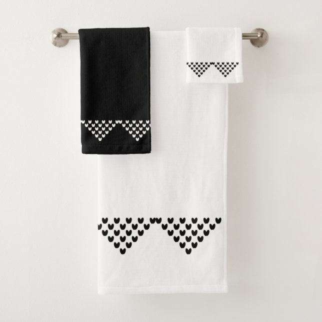 Black White Norwegian border Bath Towel Set (Insitu)