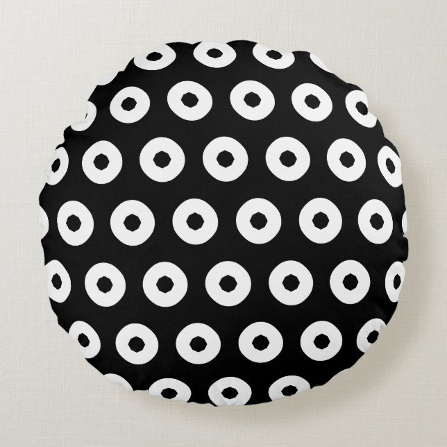 Black/White Polka Dot Pattern Round Cushion (Front)