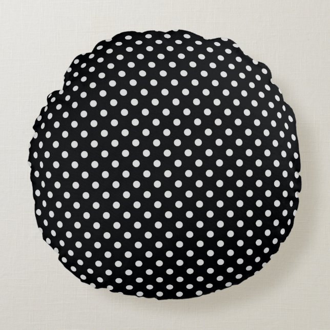 Black White Polka Dots Pattern Round Cushion (Front)