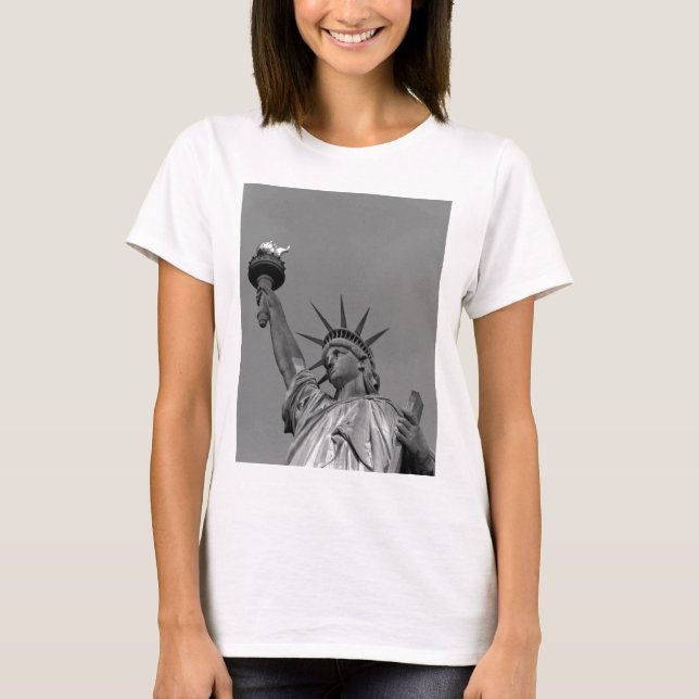 Black & White Statue of Liberty New York T-Shirt (Front)
