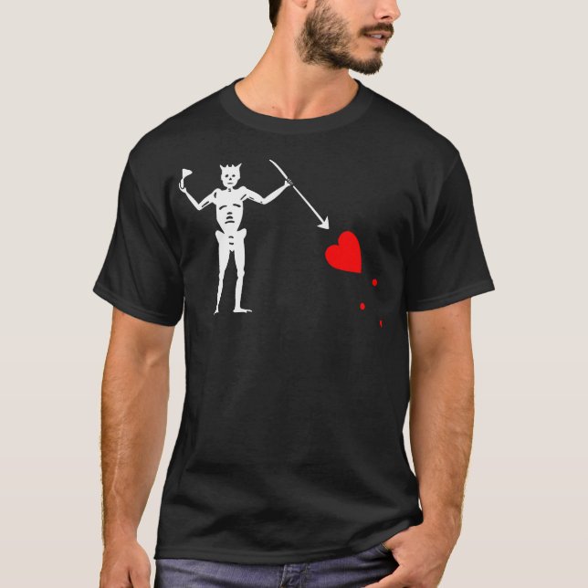 Blackbeard Pirate Flag Jolly Roger Skeleton Hallow T-Shirt (Front)