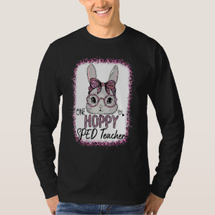 Bleach Leopard Pink Sunglasses Bunny One Hoppy Spe T-Shirt