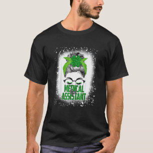 Bleached Lucky Medical Assistant St Patricks Day I T-Shirt
