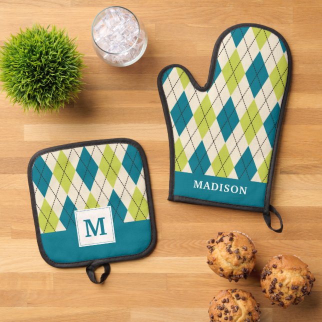 Blue And Green Argyle Oven Mitt & Pot Holder Set (Top Down)