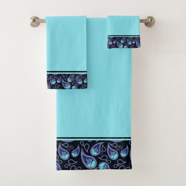 Blue and teal paisley bath towel set (Insitu)