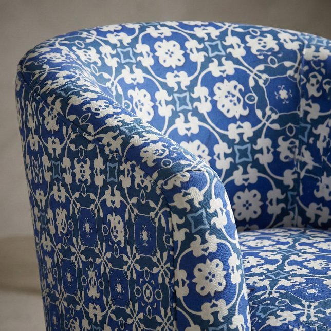 Blue and White Classic Elegant Damask Pattern  Fabric (Creator Uploaded)