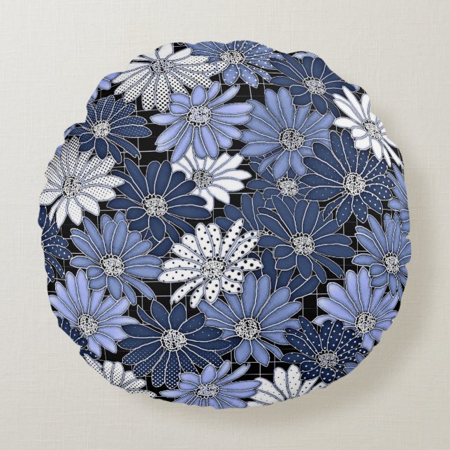 Blue and White Daisy Pattern Round Cushion (Front)