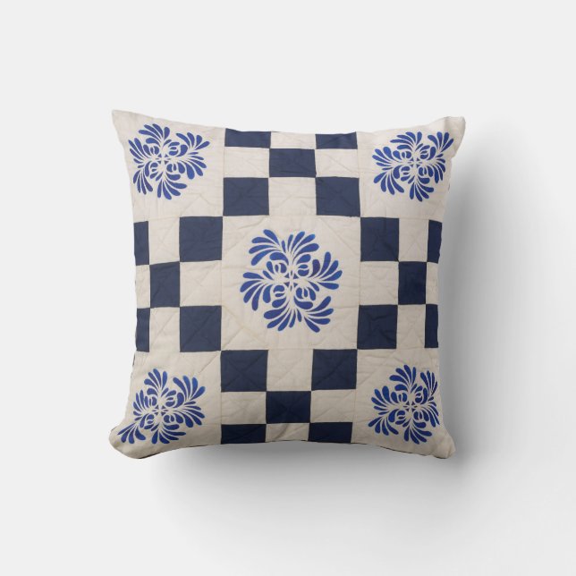 Blue and white quilt cushion (Front)