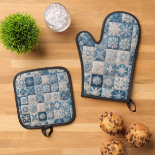 Blue and White Snowflake Quilt Oven Mitt & Pot Holder Set