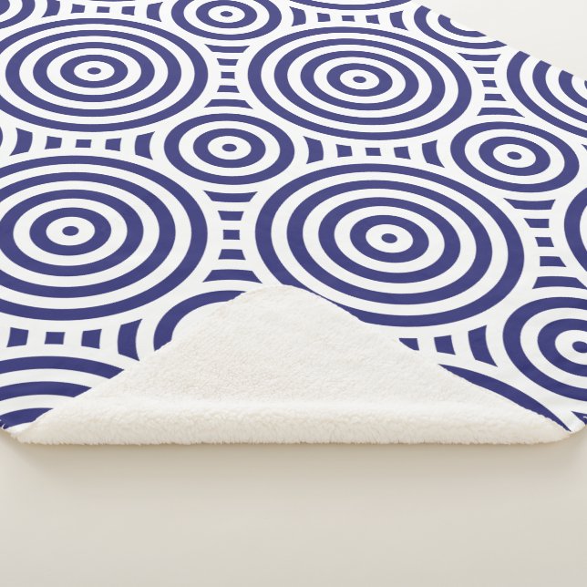 Blue and White Stylish Geometric Circular Pattern Sherpa Blanket (3/4)