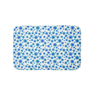 Blue Daisies   Floral Repeating Daisy Pattern Bath Mat