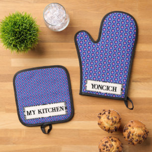 Blue Disc Ribbon by Kenneth Yoncich Oven Mitt & Pot Holder Set