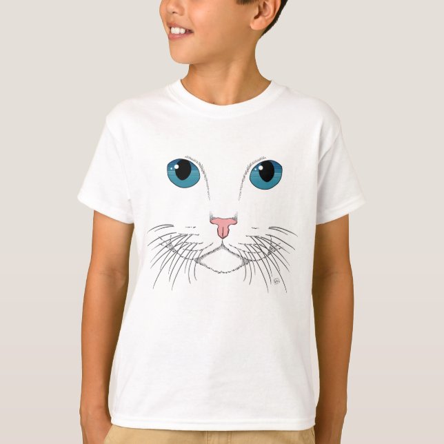 Blue Eyed Cat      T-Shirt (Front)