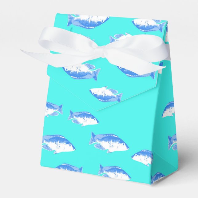 Blue fish on turquoise favour box (Front Side)