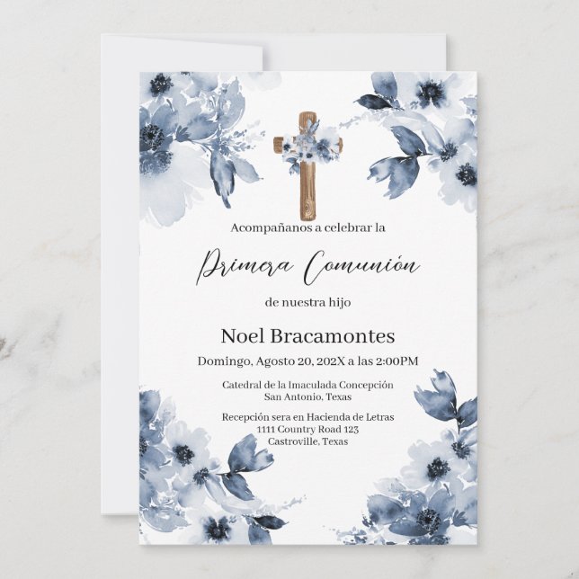 Blue floral first communion invitation in spanish  (Front)