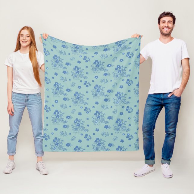 Blue flowers fleece blanket (In Situ)