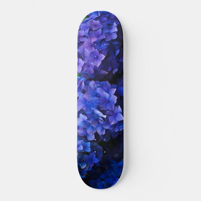 blue flowers skateboard (Front)