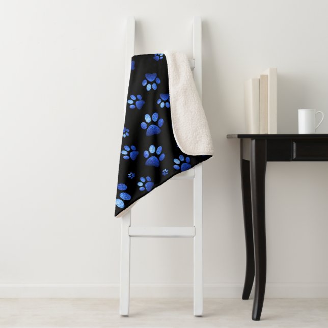 Blue glitter dog paw pattern  sherpa blanket (In Situ)