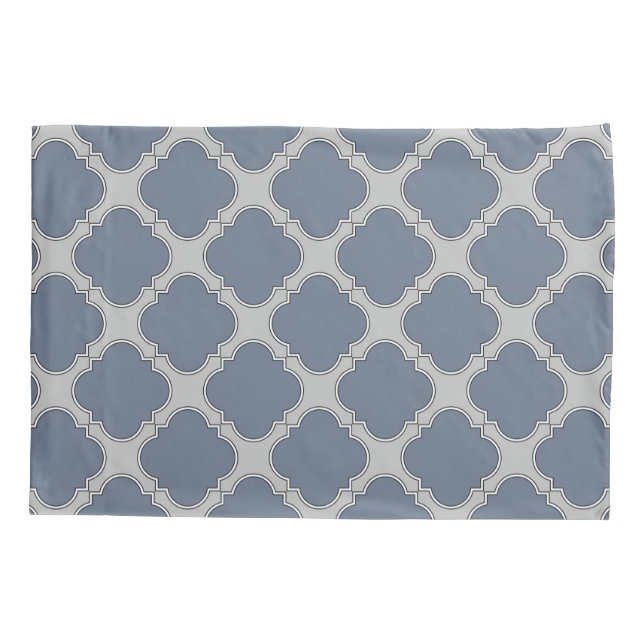 Blue-grey quatrefoil pillowcase (Back)