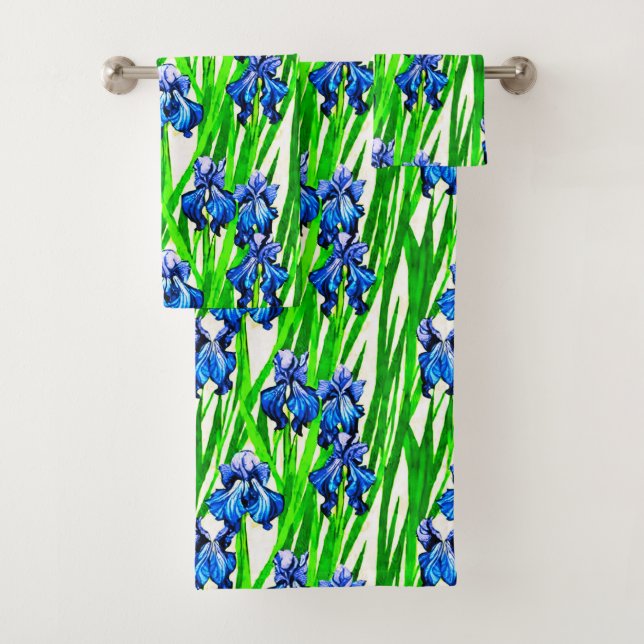 Blue Iris Watercolor Pattern Bath Towel Set (Insitu)