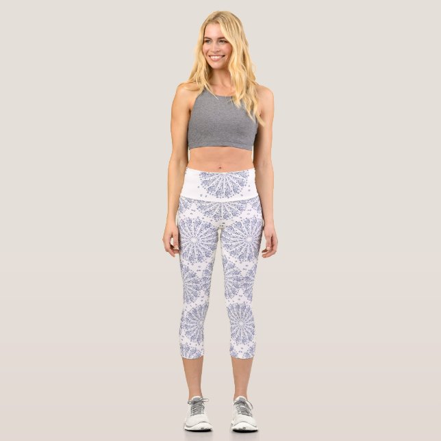 Blue mandala pattern capri leggings (Front)