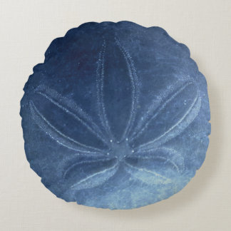 Blue Sand Dollar Round Pillow