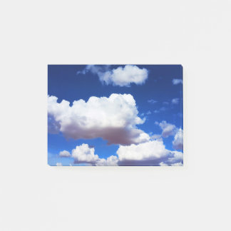 Blue sky and white clouds post-it notes